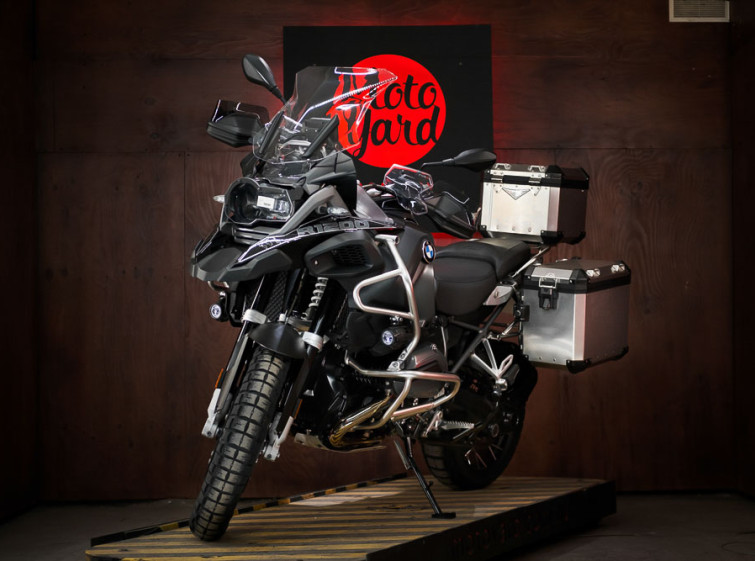 BMW R1200GS Максимальная комлпектация Состояние нового с пробегом 18735 км