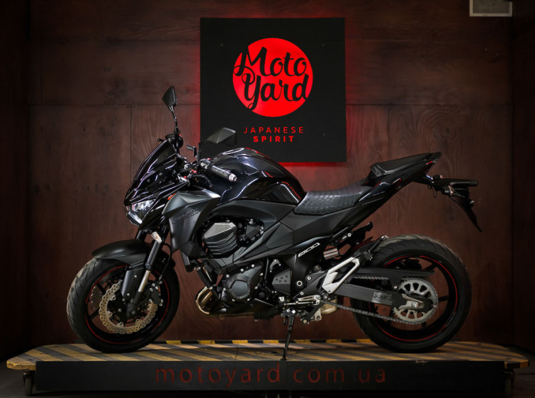 Мотоцикл Kawasaki Z800 з пробігом 30506 км