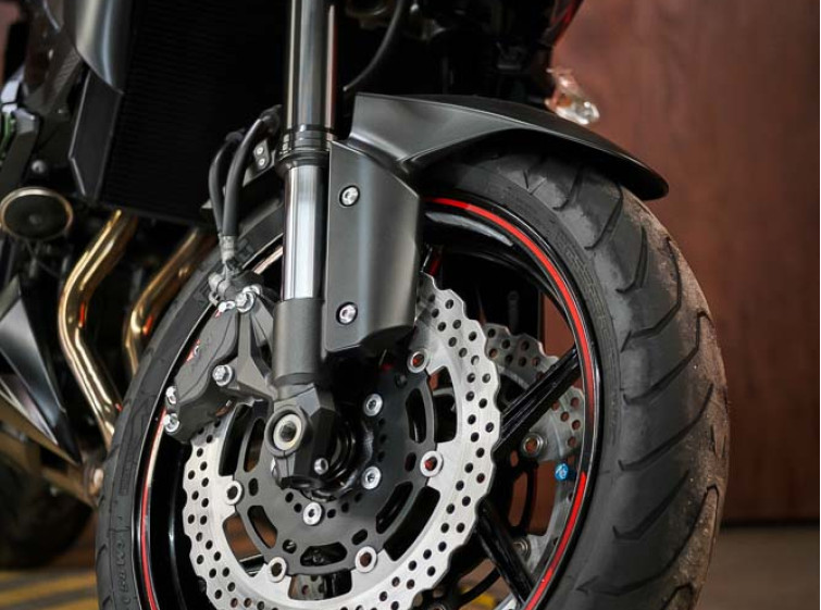 Мотоцикл Kawasaki Z800 з пробігом 30506 км