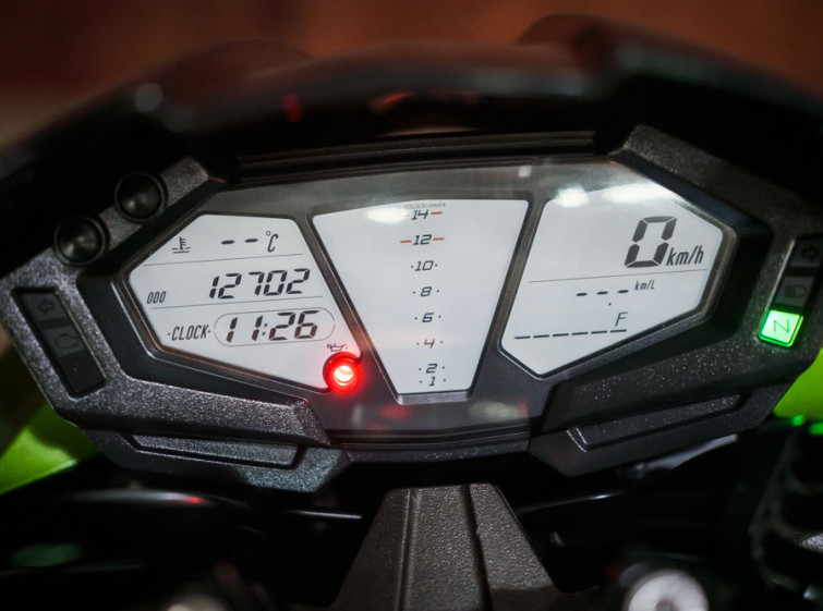 Мотоцикл Kawasaki Z800 з пробігом 12702 км