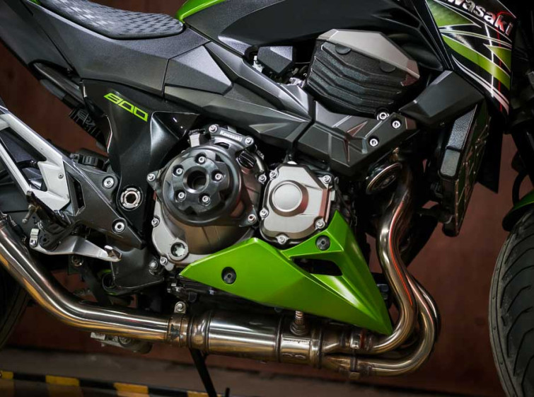 Мотоцикл Kawasaki Z800 з пробігом 12702 км