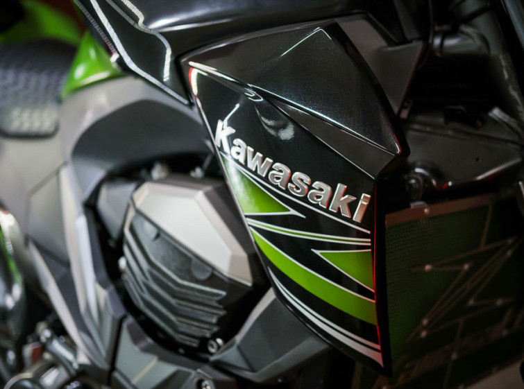 Мотоцикл Kawasaki Z800 з пробігом 12702 км