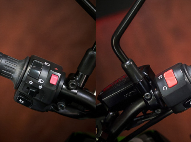 Мотоцикл Kawasaki Z800 з пробігом 12702 км