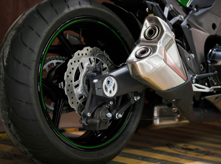 Мотоцикл Kawasaki Z1000 с пробегом 11165 км