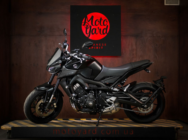 Мотоцикл Yamaha MT-09 Cостояние нового ABS Traction QuickShifter с пробегом 7243 км