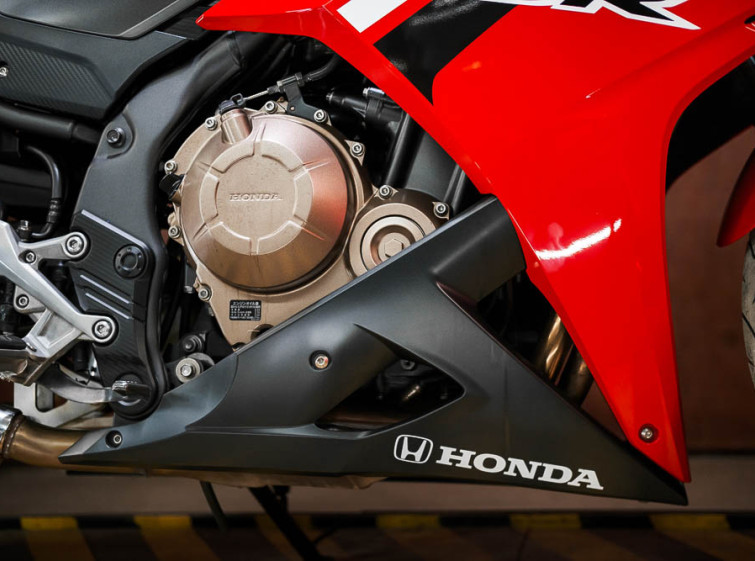 Мотоцикл Honda CBR400R ABS с пробегом 9620 км