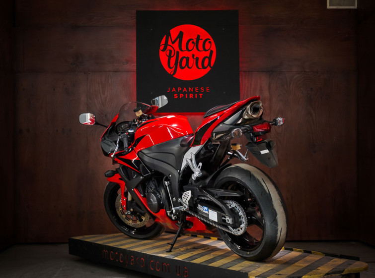 Мотоцикл Honda CBR600RR Новый с пробегом 10577 км