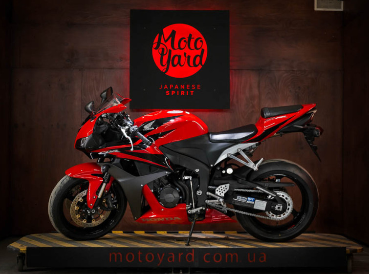 Мотоцикл Honda CBR600RR Новый с пробегом 10577 км