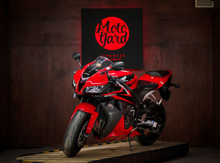 Мотоцикл Honda CBR600RR Новый с пробегом 10577 км