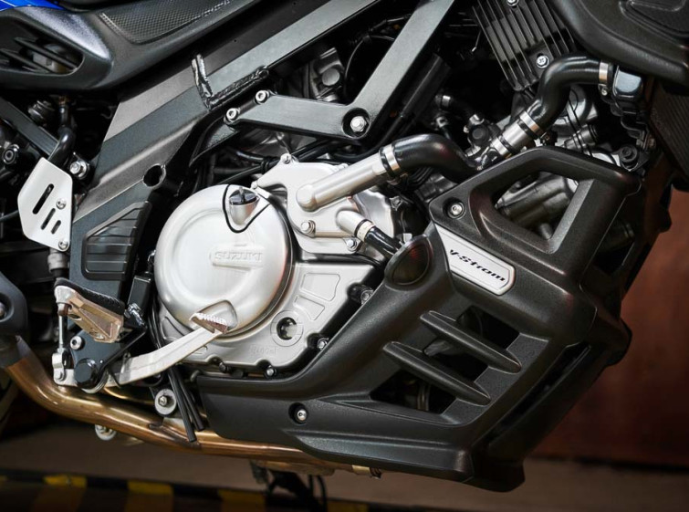 Мотоцикл Suzuki V-Strom DL650 с пробегом 17519 км