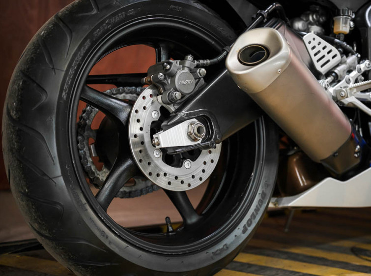 Мотоцикл Yamaha R6 Состояние нового с пробегом 10192 миль