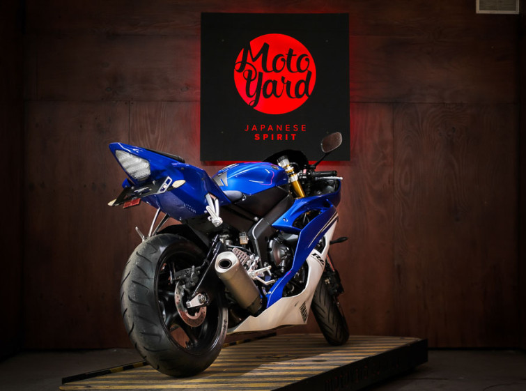 Мотоцикл Yamaha R6 Состояние нового с пробегом 10192 миль