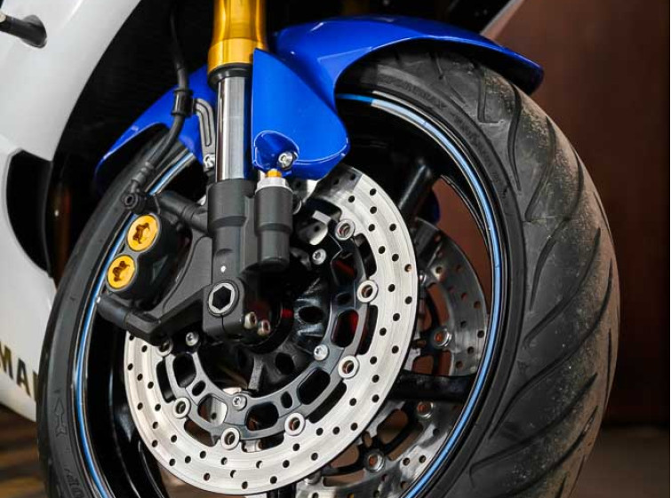 Мотоцикл Yamaha R6 Состояние нового с пробегом 10192 миль