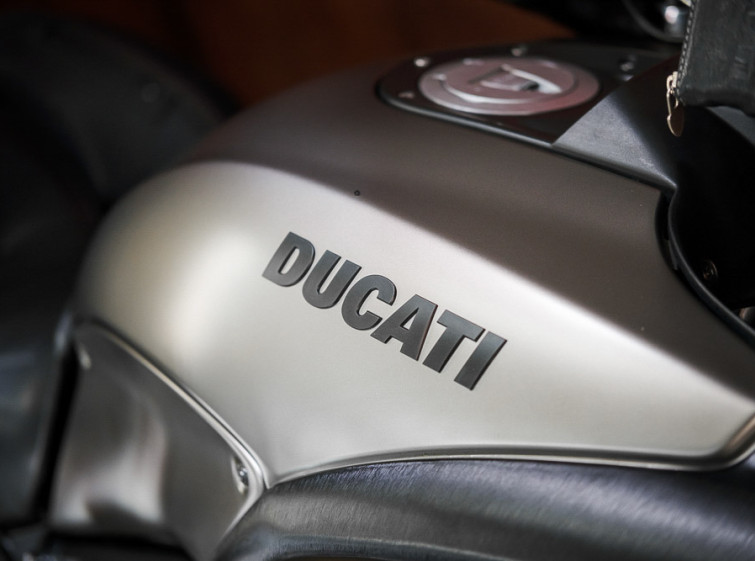 Мотоцикл Ducati Diavel Strada 1200 с пробегом 12931 км