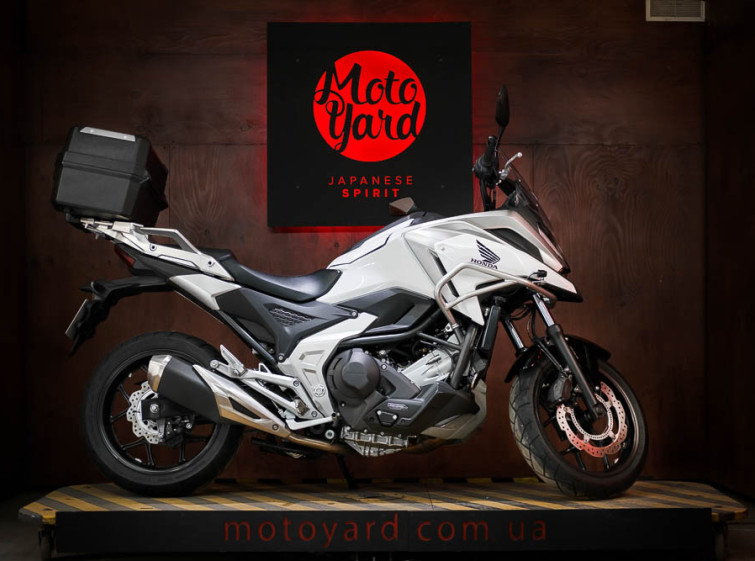 Мотоцикл Honda NC750X DCT ABS Traction Состояние нового с пробегом 7220 км