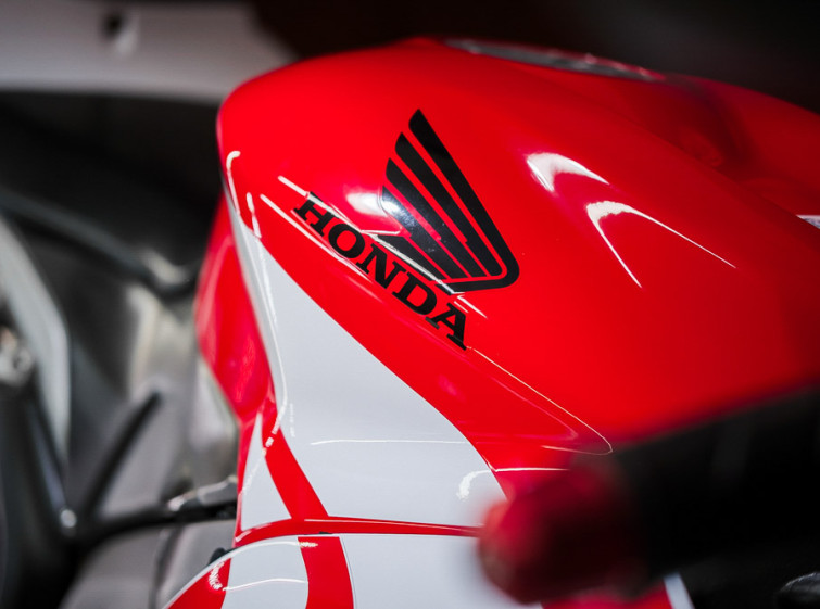 Мотоцикл Honda CBR600RR с пробегом 18744 км