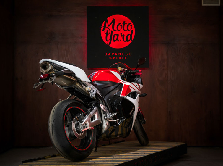 Мотоцикл Honda CBR600RR с пробегом 18744 км