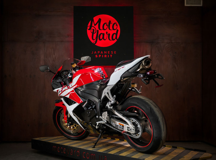 Мотоцикл Honda CBR600RR с пробегом 18744 км