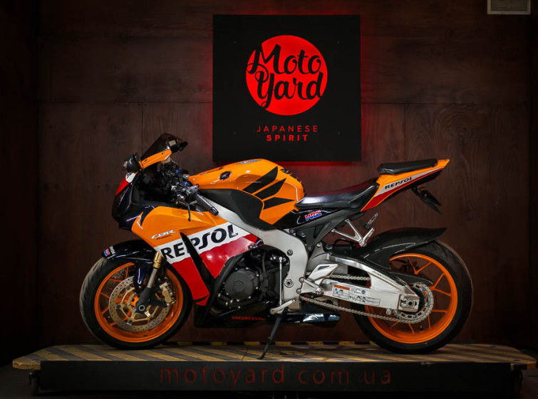 Мотоцикл Honda CBR 1000RR Fireblade с пробегом 22942 км