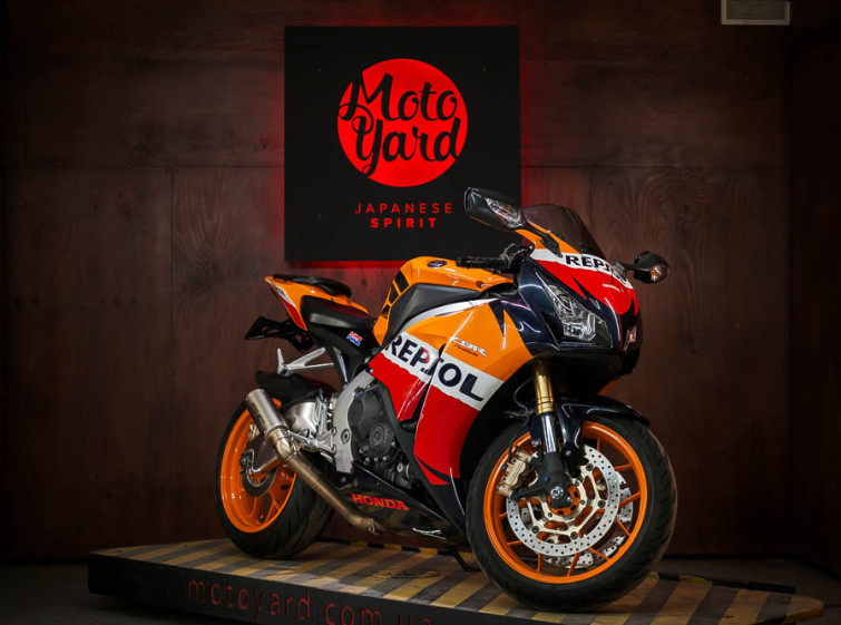 Мотоцикл Honda CBR 1000RR Fireblade с пробегом 22942 км