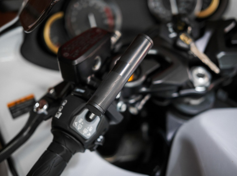 Мотоцикл Suzuki GSX1300R Hayabusa с пробегом 7893 км