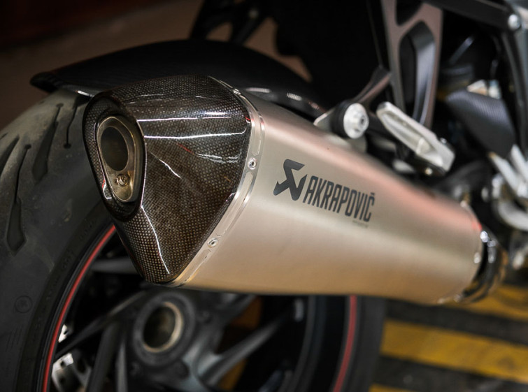 Мотоцикл BMW K1300R Состояние нового с пробегом 21802 км