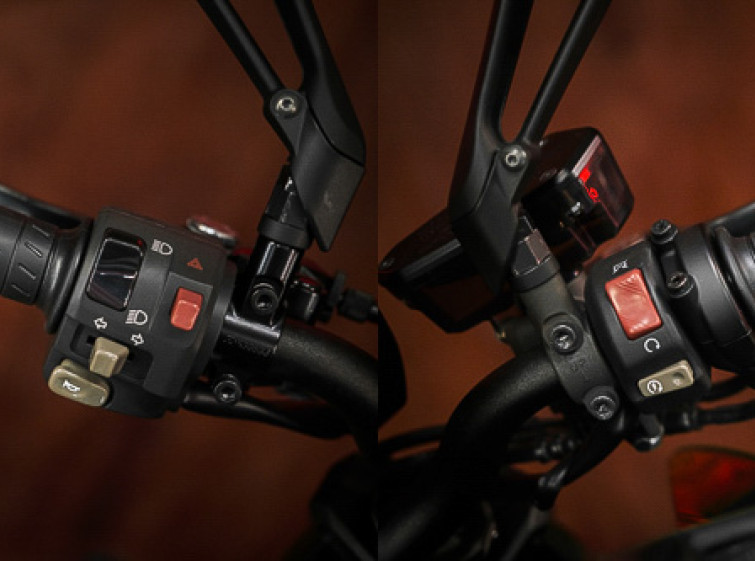 Мотоцикл Kawasaki Z1000 Состояние нового Максимальная комплектация с пробегом 4255 км