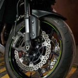 Мотоцикл Kawasaki Z1000 Состояние нового Максимальная комплектация с пробегом 4255 км