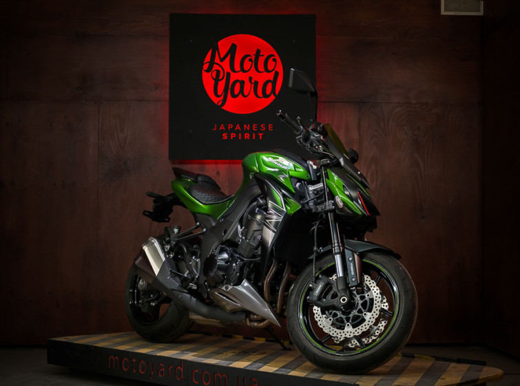 Мотоцикл Kawasaki Z1000 Состояние нового Максимальная комплектация с пробегом 4255 км