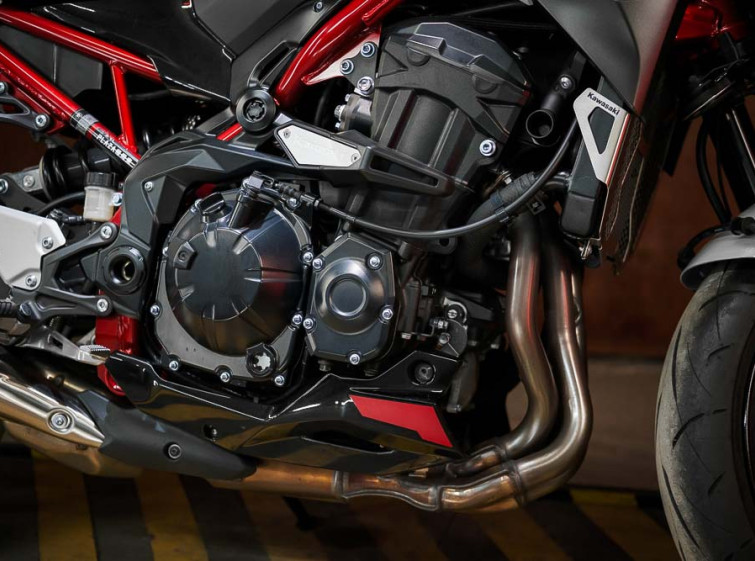 Мотоцикл Kawasaki Z900 Состояние Нового с пробегом 1418 км