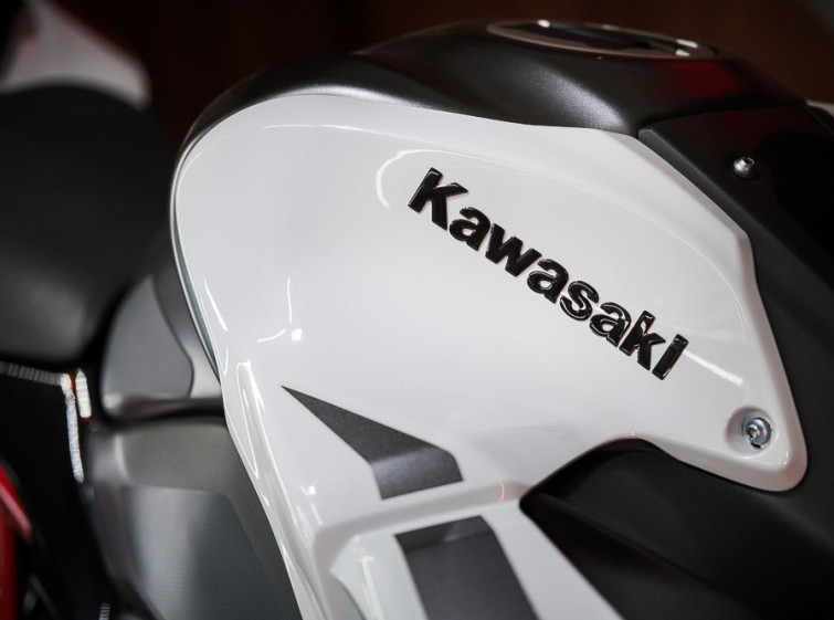 Мотоцикл Kawasaki Z900 Состояние Нового с пробегом 1418 км