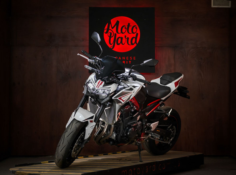 Мотоцикл Kawasaki Z900 Состояние Нового с пробегом 1418 км