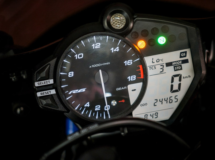 Мотоцикл Yamaha R6 Состояние нового с пробегом 24465 км