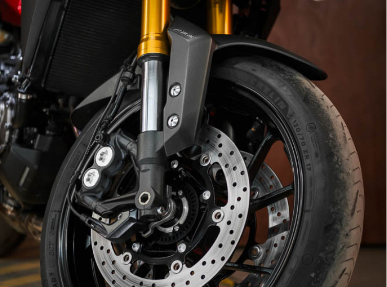 Мотоцикл Yamaha MT-09 Tracer Максимальная комплектация с пробегом 26263 км