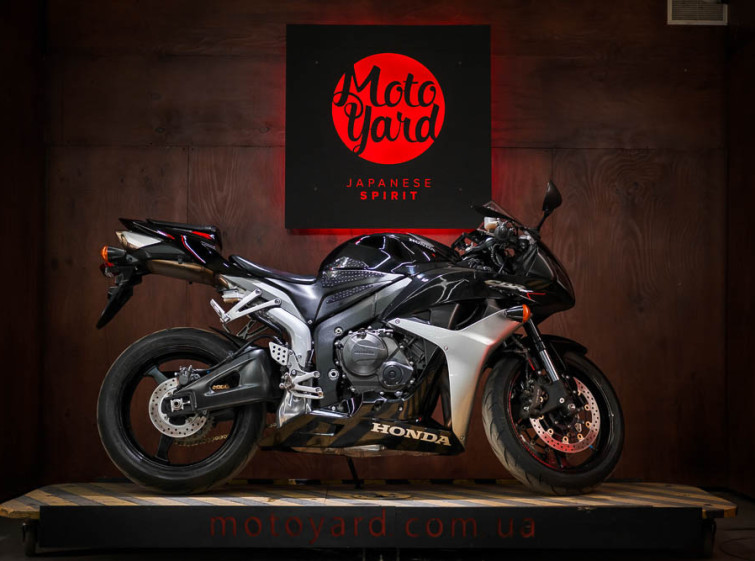 Мотоцикл Honda CBR600RR с пробегом 26816 км