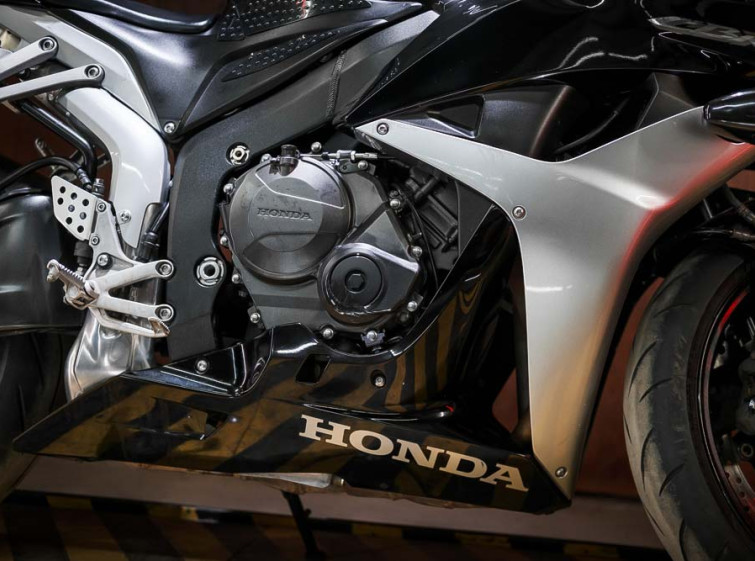 Мотоцикл Honda CBR600RR с пробегом 26816 км