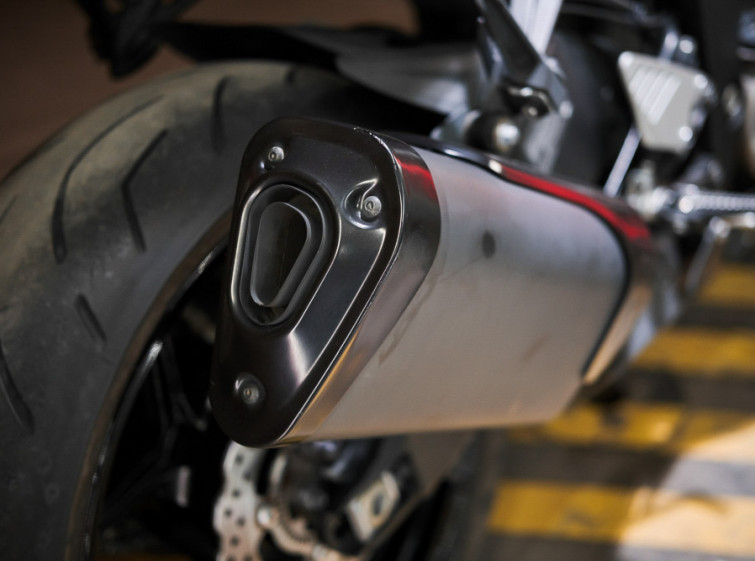 Мотоцикл Kawasaki Ninja 636 Traction с Режимами Движения с пробегом 6765 км