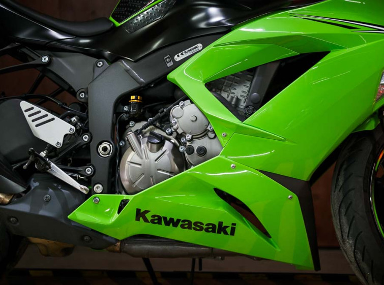 Мотоцикл Kawasaki ZX-6R 636 с пробегом 15928 км