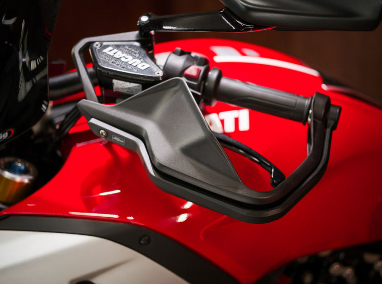 Мотоцикл Ducati Diavel 1260S с пробегом 15353 км