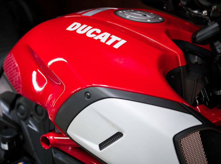 Мотоцикл Ducati Diavel 1260S с пробегом 15353 км