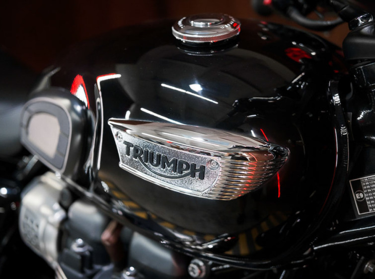 Мотоцикл Triumph Bonneville T100 ABS Traction с пробегом 31681 км