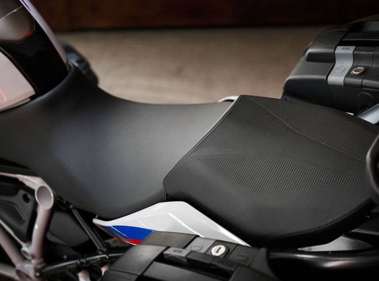 Мотоцикл BMW R1250R ABS з пробігом 18498 км