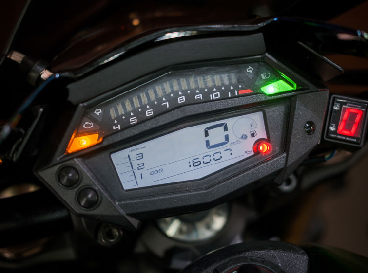 Мотоцикл Kawasaki Z1000 ABS з пробігом 16007 км