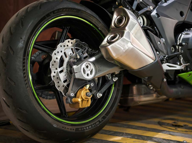 Мотоцикл Kawasaki Z1000 ABS з пробігом 16007 км