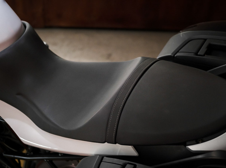 Мотоцикл BMW R1200R с пробегом 34391 км