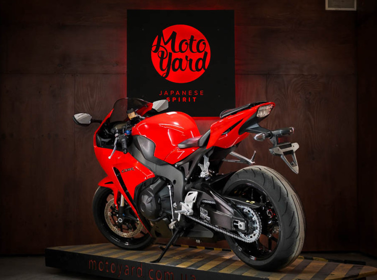 Мотоцикл Honda CBR 1000RR с пробегом 3719 км