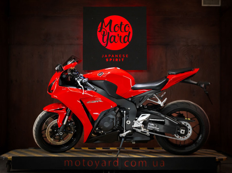Мотоцикл Honda CBR 1000RR с пробегом 3719 км