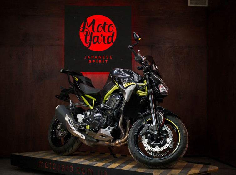 Мотоцикл Kawasaki Z900 з пробігом 10823 км
