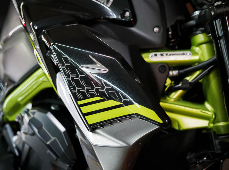 Мотоцикл Kawasaki Z900 з пробігом 10823 км