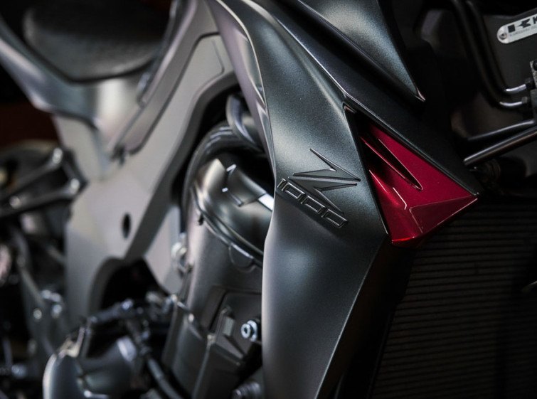 Мотоцикл Kawasaki Z1000 з пробігом 4748 км